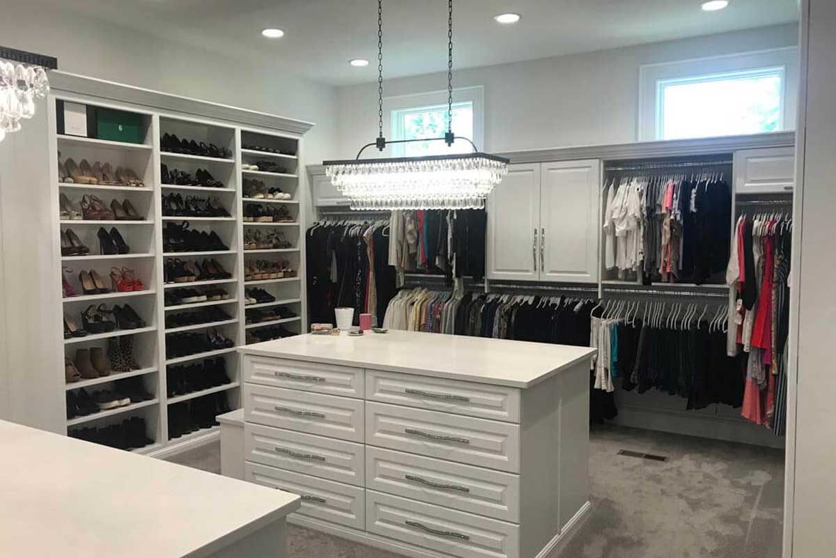 https://inncorp.com/wp-content/uploads/2021/02/custom-closet-design-indianapolis-.jpg