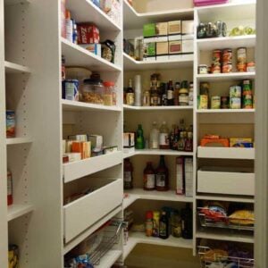  4 tips to organize your pantry for the holiday season 